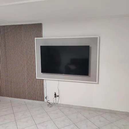 Moeblierte In Appartement
