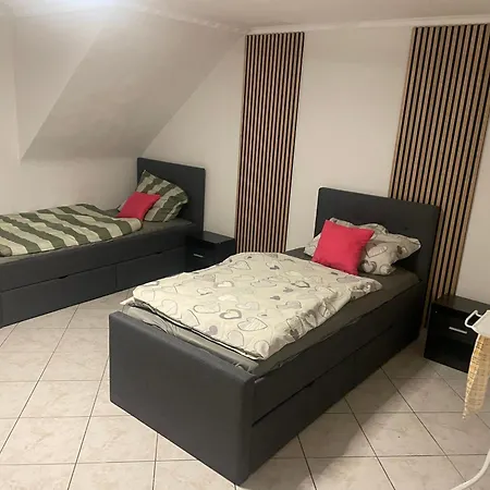 Moeblierte In Appartement