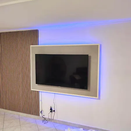 Appartement Moeblierte In *