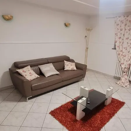 Apartment Moeblierte In *